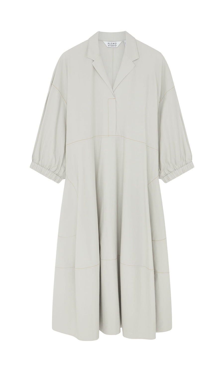 Plümo- The Kaisa Dress is a light grey cotton poplin dress with collar and balloon sleeves, made in England.